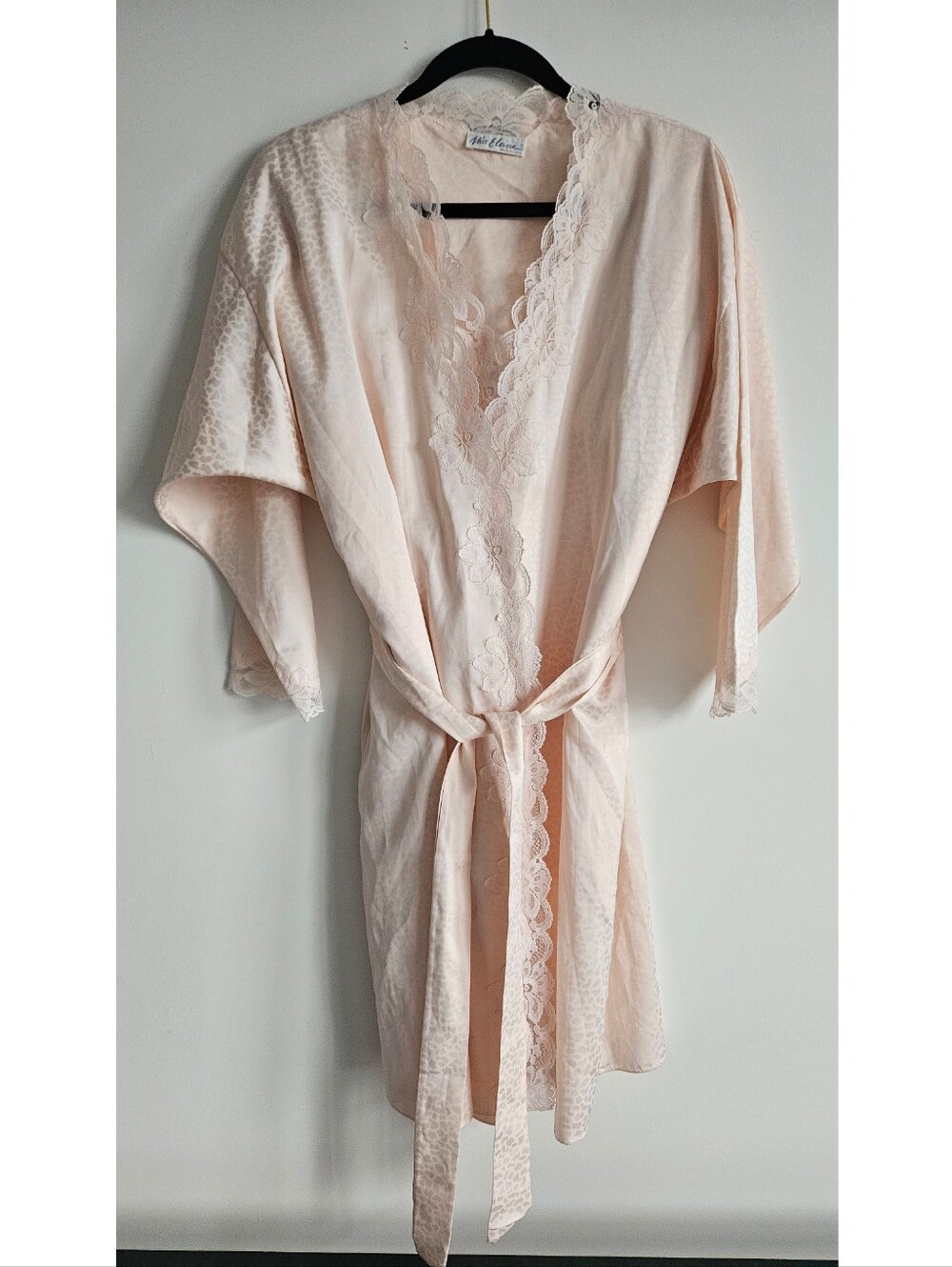 Miss Elaine Vintage 80s Baby Pink 2-Piece Long Sleeve Nightgown & Robe Set Small